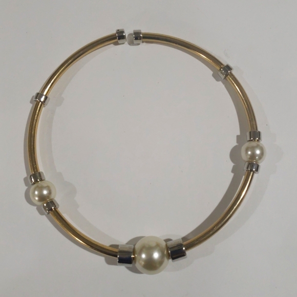 Dual-Tone Gold Pearl Collar w/ Silver Spacer Beads – Minimalist Bold Jewelry - Picture 4 of 8